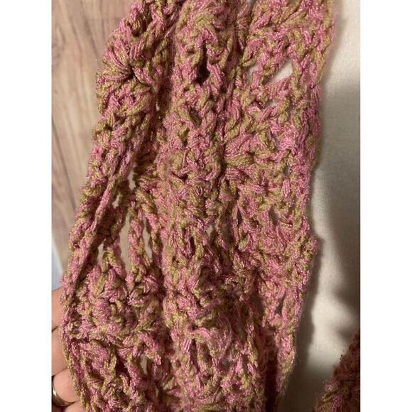 Women’s Scarf Pink/Gold Woven - Picture 3 of 5